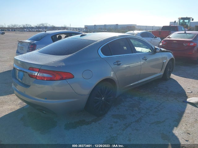 2012 JAGUAR XF SAJWA0HB3CLS34442 Photo 3