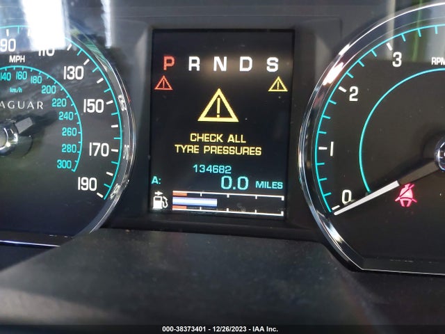 2012 JAGUAR XF SAJWA0HB3CLS34442 Photo 6