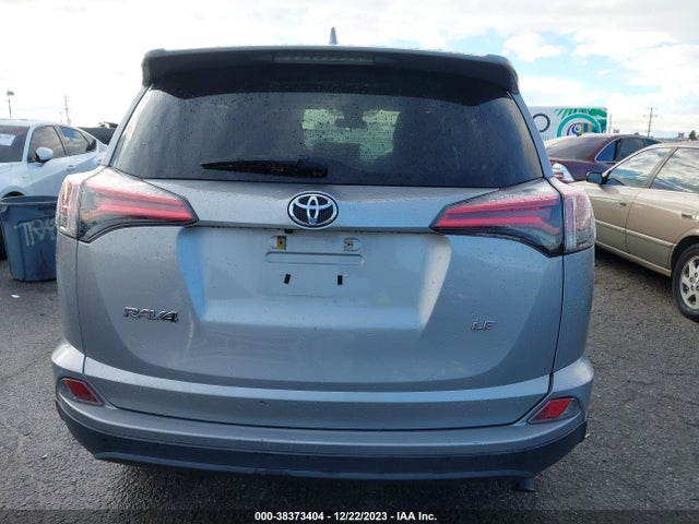 Toyota RAV4 LE 2018 2T3ZFREV9JW459667 Image 16