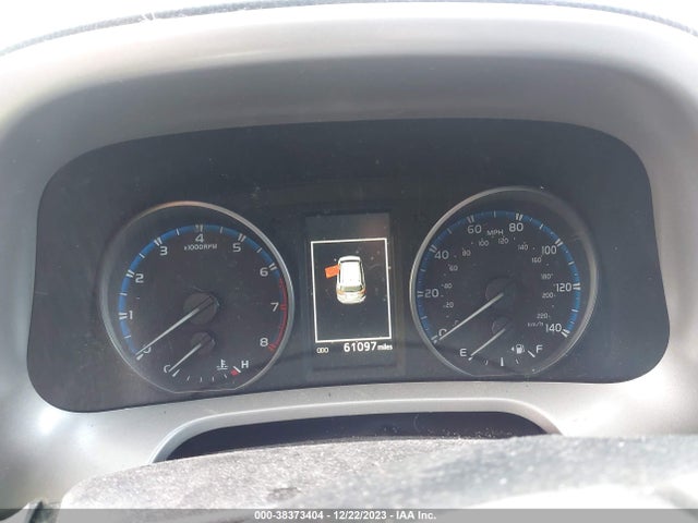 Toyota RAV4 LE 2018 2T3ZFREV9JW459667 Image 7