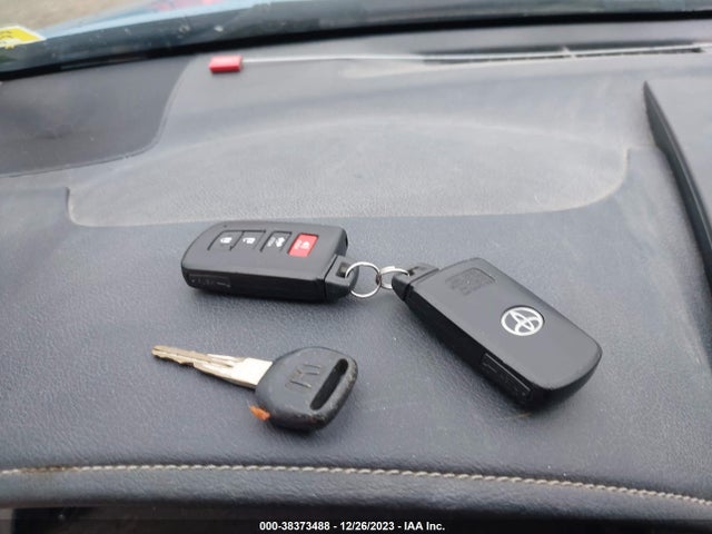 2012 TOYOTA CAMRY HYBRID XLE VIN: 4T1BD1FK9CU005802