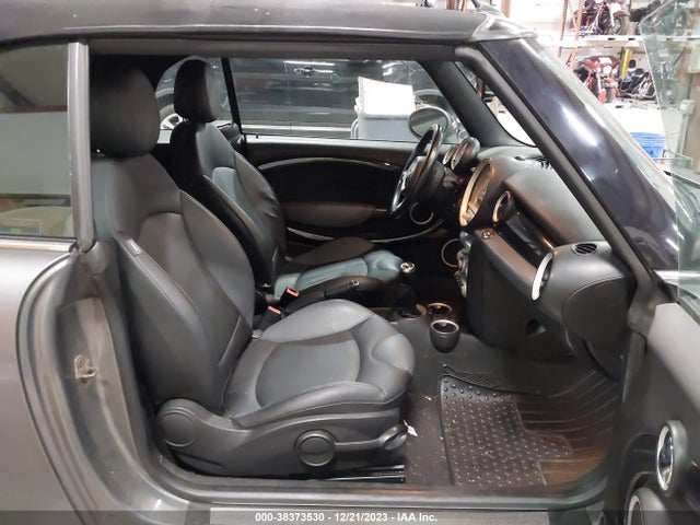 2009 MINI COOPER S WMWMS33579TY50303 Photo 4
