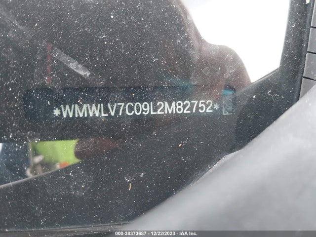 2020 MINI CLUBMAN WMWLV7C09L2M82752 Photo 8
