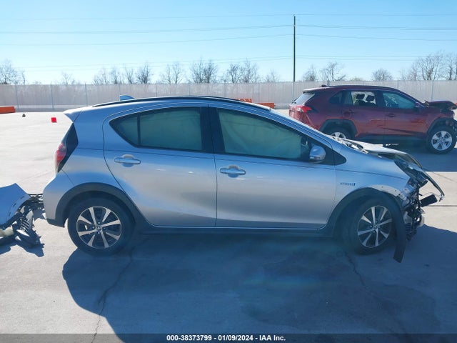 Toyota Prius C One 2018 JTDKDTB35J1604905 Image 12