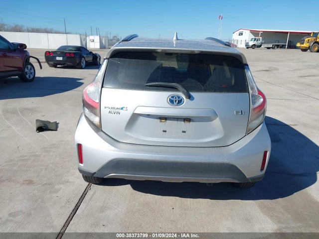 Toyota Prius C One 2018 JTDKDTB35J1604905 Image 15