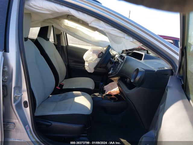 Toyota Prius C One 2018 JTDKDTB35J1604905 Image 5