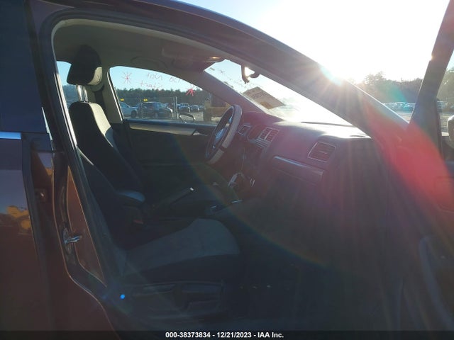 3VW2B7AJ0HM390087 Volkswagen Jetta 1.4t S