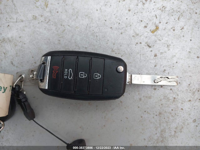 KIA Optima Lx 2017 5XXGT4L36HG136050 Image 11