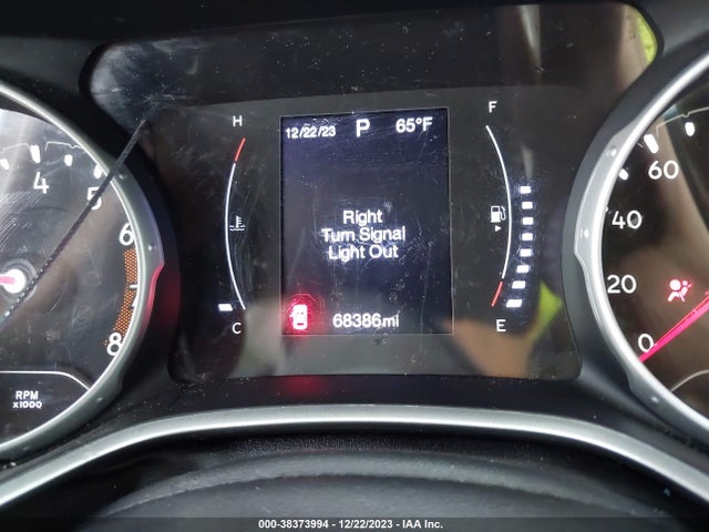 2019 JEEP COMPASS LATITUDE FWD VIN: 3C4NJCBB8KT699256