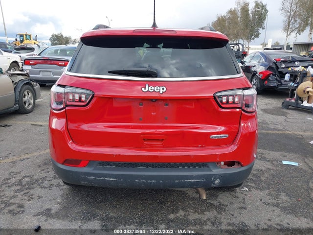2019 JEEP COMPASS LATITUDE FWD VIN: 3C4NJCBB8KT699256