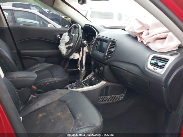 2019 JEEP COMPASS LATITUDE FWD VIN: 3C4NJCBB8KT699256