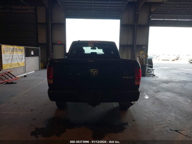 2019 RAM 1500 CLASSIC EXPRESS QUAD CAB 4X4 6'4 BOX VIN: 1C6RR7FG2KS544587