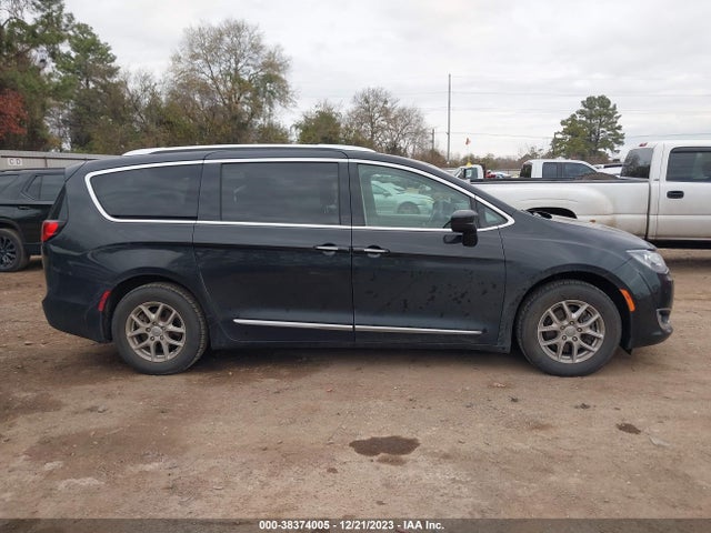 2020 CHRYSLER PACIFICA TOURING L VIN: 2C4RC1BG3LR192555