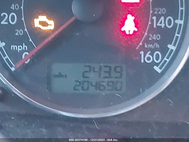 2005 VOLKSWAGEN PASSAT GL TDI VIN: WVWME63B05P023974