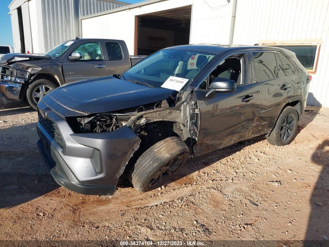 Toyota RAV4 LE 2022 2T3H1RFV8NW215541 Image 2
