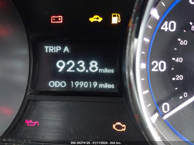 2011 HYUNDAI SONATA LIMITED VIN: 5NPEC4AC8BH060899