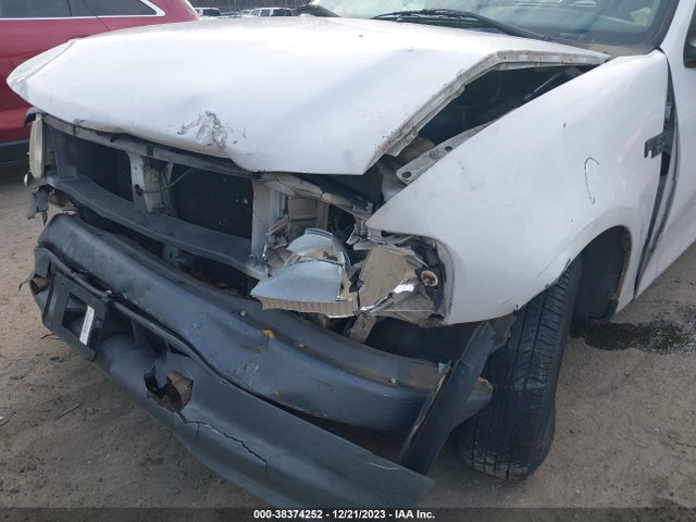 2002 FORD F-150 XL/XLT VIN: 1FTRF17272KA29392