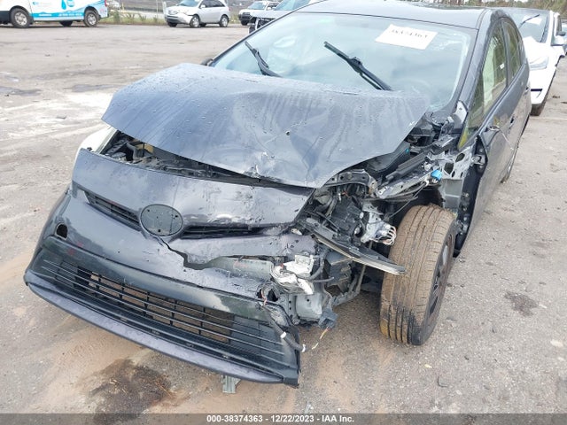 Toyota Prius Two 2014 JTDKN3DU7E1737660 Image 6