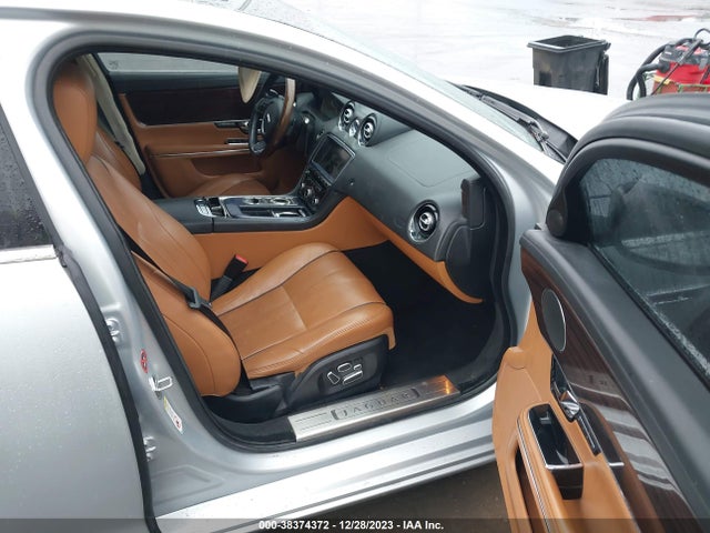 2012 JAGUAR XJ SAJWA2GB5CLV39146 Photo 4
