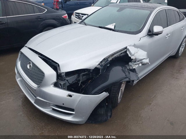 2012 JAGUAR XJ SAJWA2GB5CLV39146 Photo 5