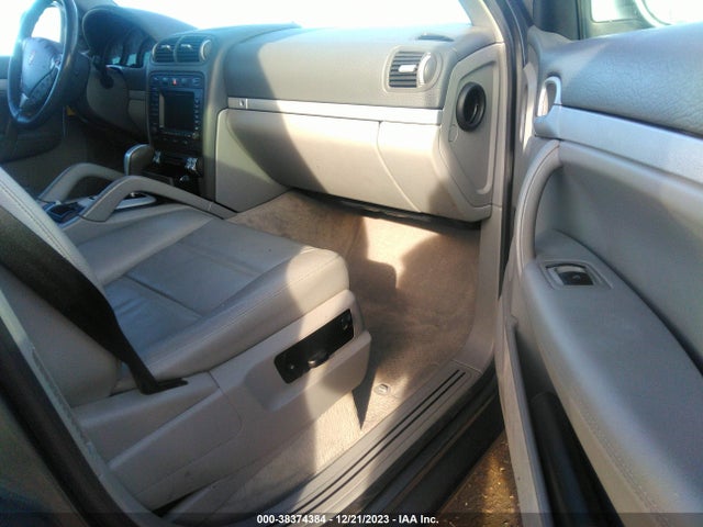 2004 PORSCHE CAYENNE WP1AA29PX4LA20479 Photo 4