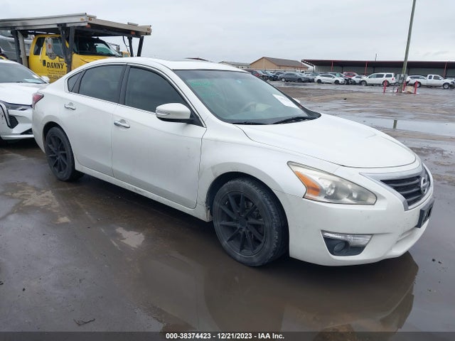 2014 NISSAN ALTIMA 2.5 SV VIN: 1N4AL3AP1EN253837