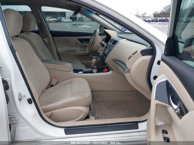 2014 NISSAN ALTIMA 2.5 SV VIN: 1N4AL3AP1EN253837