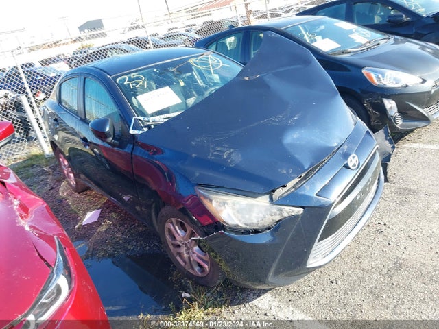 3MYDLBZV3GY141004 Scion IA