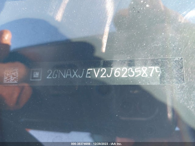 Chevrolet EQUINOX LT 2018 2GNAXJEV2J6235879 Image 9