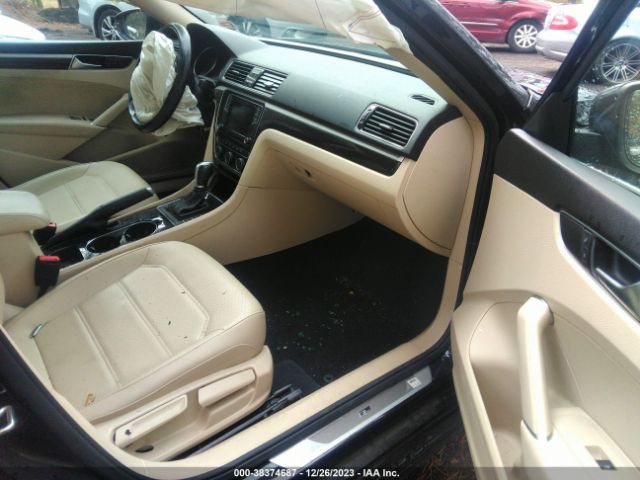 2019 VOLKSWAGEN PASSAT 1VWMA7A37KC000124 Photo 4