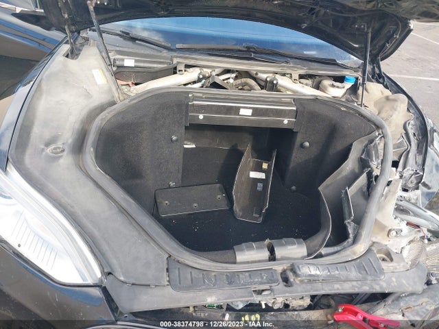5YJSA1H1XEFP56176 Tesla Model S P85