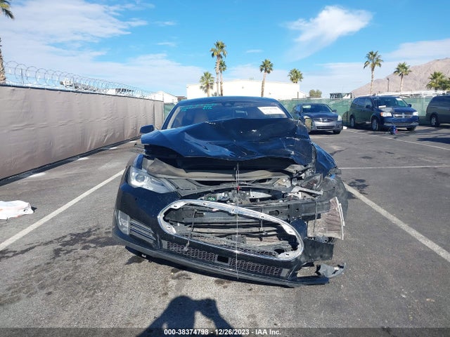 5YJSA1H1XEFP56176 Tesla Model S P85