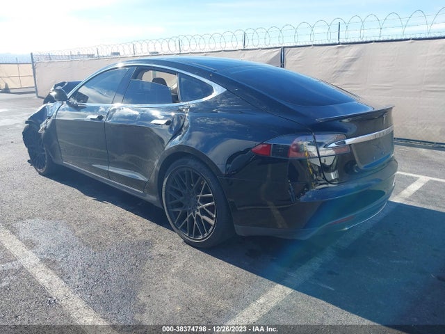 5YJSA1H1XEFP56176 Tesla Model S P85