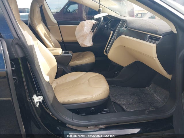 5YJSA1H1XEFP56176 Tesla Model S P85