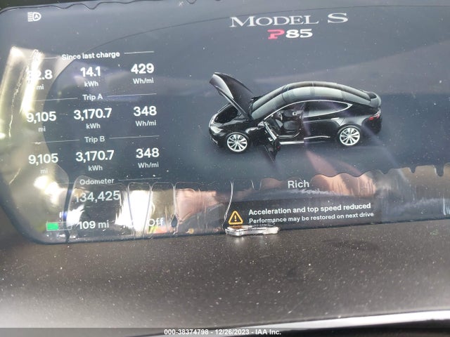 5YJSA1H1XEFP56176 Tesla Model S P85