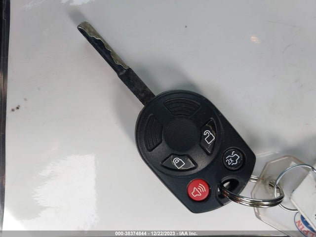 2018 FORD FOCUS SE VIN: 1FADP3K22JL312873