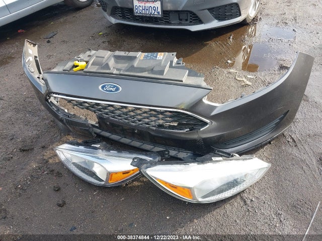 2018 FORD FOCUS SE VIN: 1FADP3K22JL312873