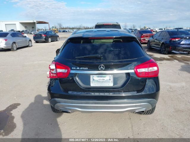 WDCTG4EB8HJ302646 Mercedes-Benz GLA 250