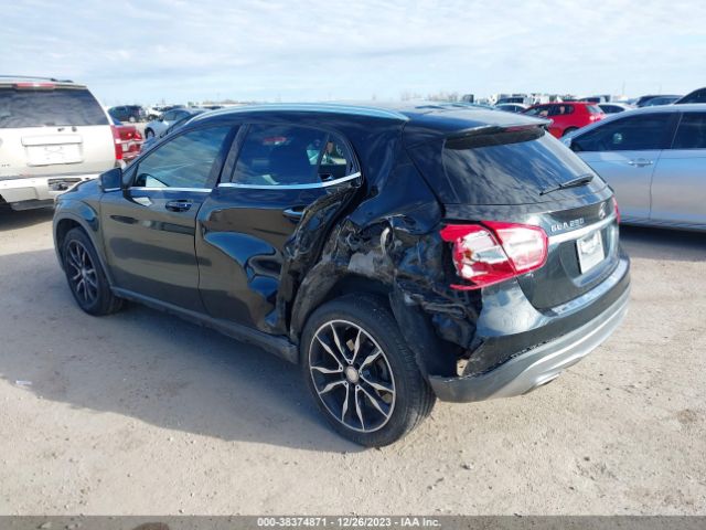 WDCTG4EB8HJ302646 Mercedes-Benz GLA 250