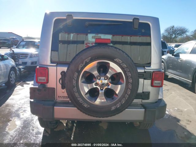 1C4AJWBG4GL184382 Jeep Wrangler Sahara