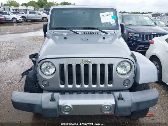 1C4AJWBG4GL184382 Jeep Wrangler Sahara