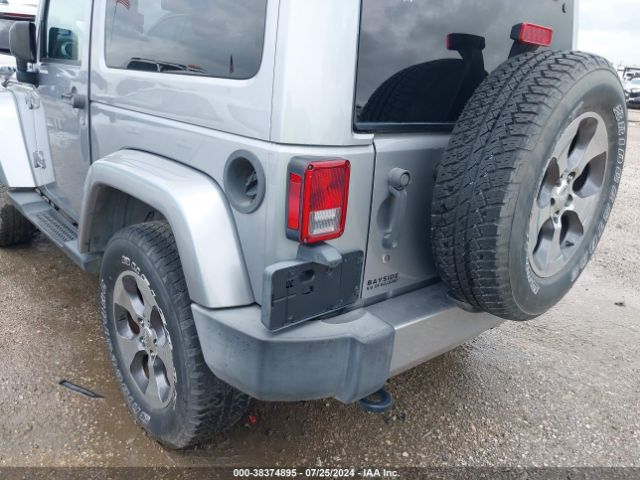1C4AJWBG4GL184382 Jeep Wrangler Sahara