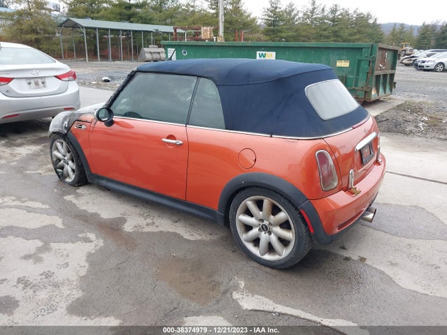 2006 MINI COOPER S WMWRH335X6TK57227 Photo 2