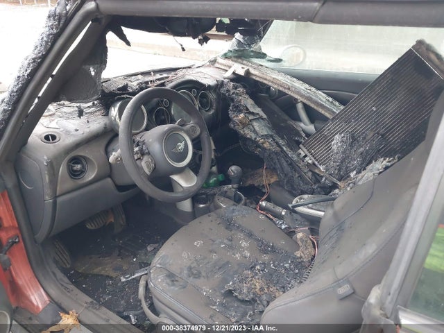 2006 MINI COOPER S WMWRH335X6TK57227 Photo 4