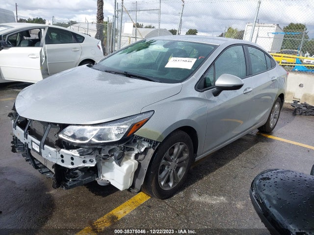 Chevrolet CRUZE LS 2019 1G1BC5SMXK7151816 Image 2