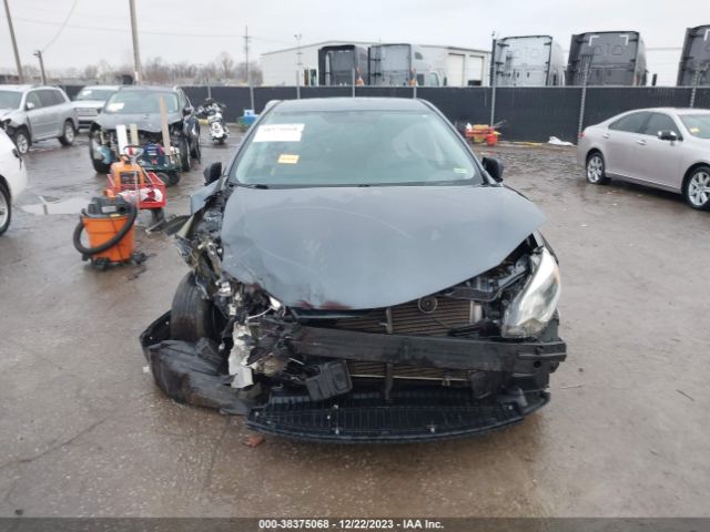 5YFBURHE2EP061381 Toyota COROLLA LE