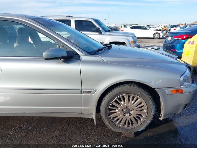 2004 VOLVO S80 2.9 VIN: YV1TS92D041353845