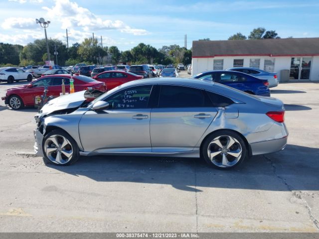 1HGCV2F96JA002817 Honda Accord Touring 2.0t