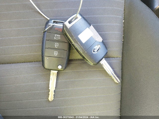 2015 KIA FORTE LX VIN: KNAFX4A66F5367820