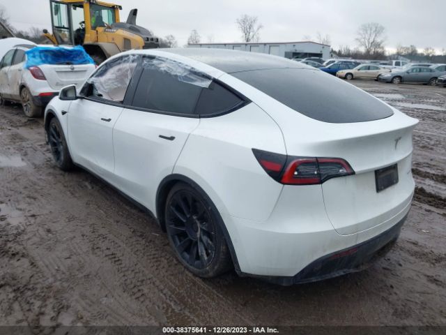 2021 TESLA MODEL Y 5YJYGDEE3MF179426 Photo 2